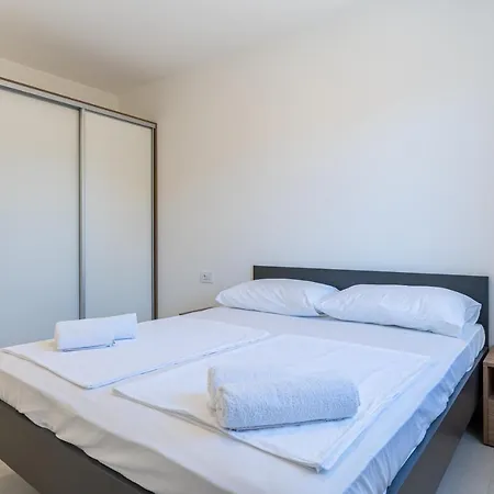 Apartment Sea Paradise