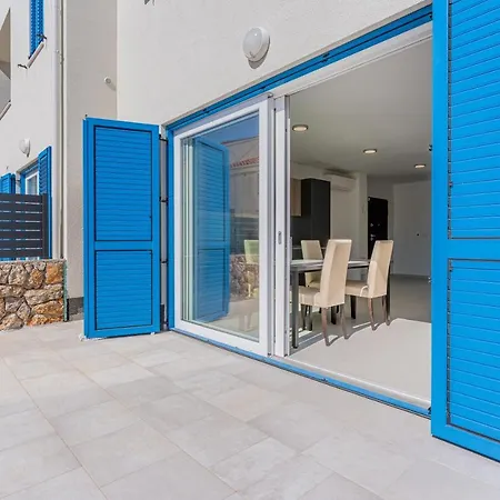 Sea Paradise Cres